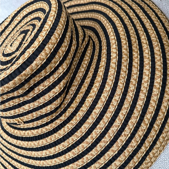 Eric Javits NEW Margot Straw Hat SPF50 - Picture 6 of 8